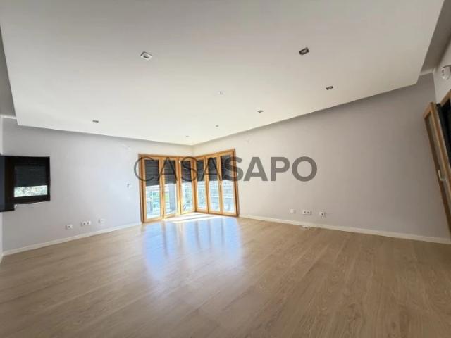 Apartamento T2 para alugar em Loures