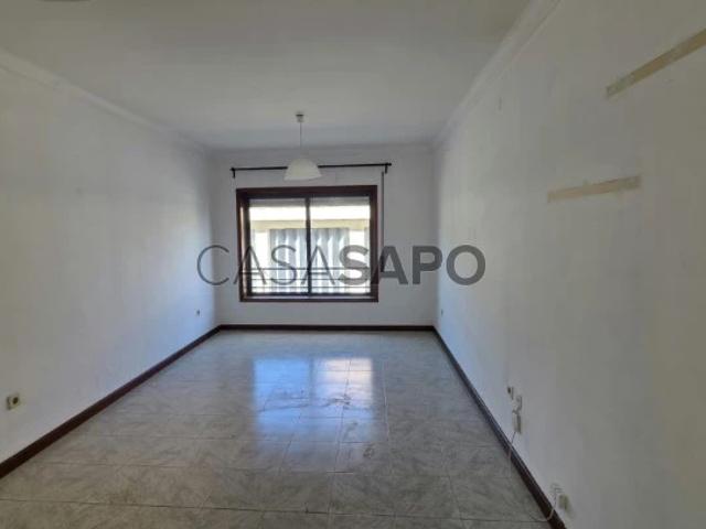 Apartamento T2 para alugar em Maia