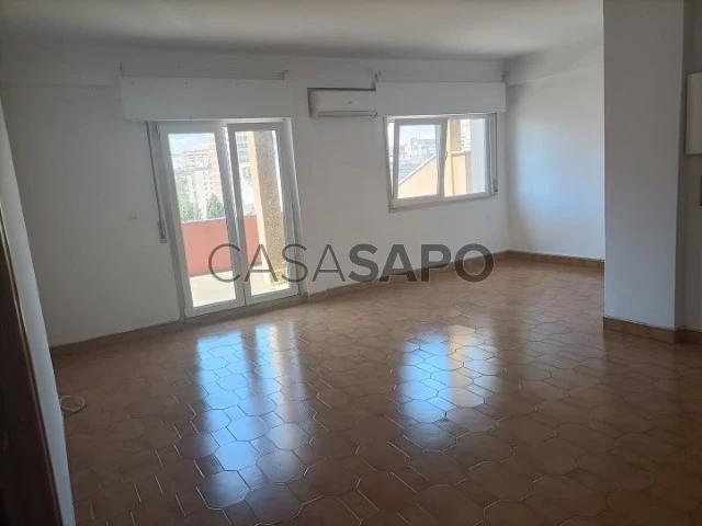 Apartamento T2 para alugar em Oeiras