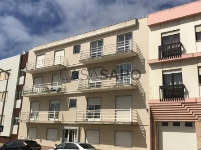 Apartamento T2 para alugar em Peniche