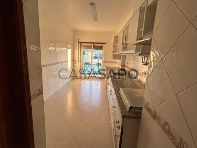 Apartamento T2 para alugar em Sesimbra