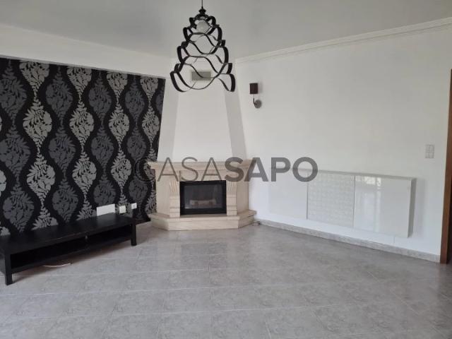 Apartamento T2 para alugar em Sesimbra