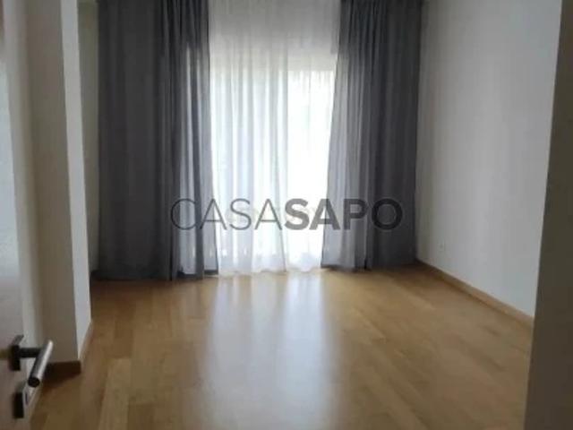 Apartamento T2 para alugar em Sesimbra
