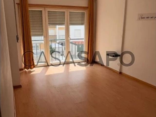 Apartamento T2 para alugar em Sintra