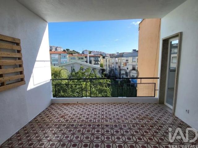 Apartamento T2 para alugar em Sintra