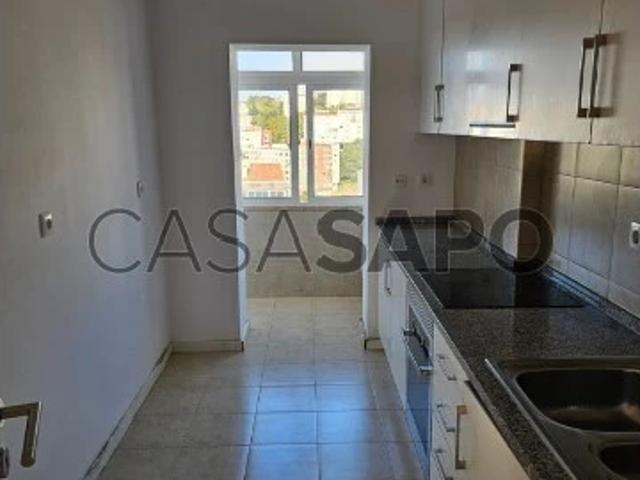 Apartamento T2 para alugar em Sintra