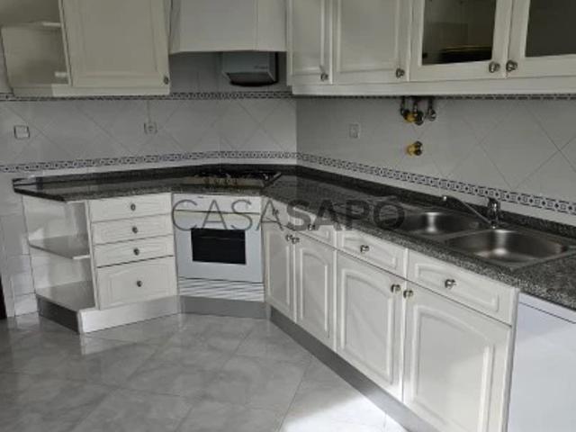 Apartamento T2 para alugar em Sintra
