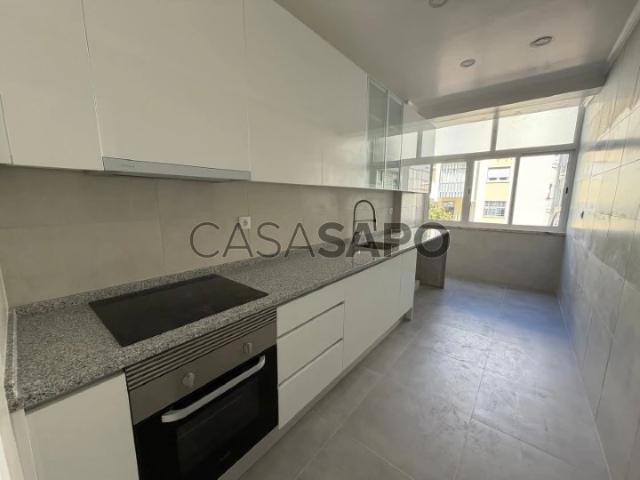 Apartamento T2 para alugar na Amadora