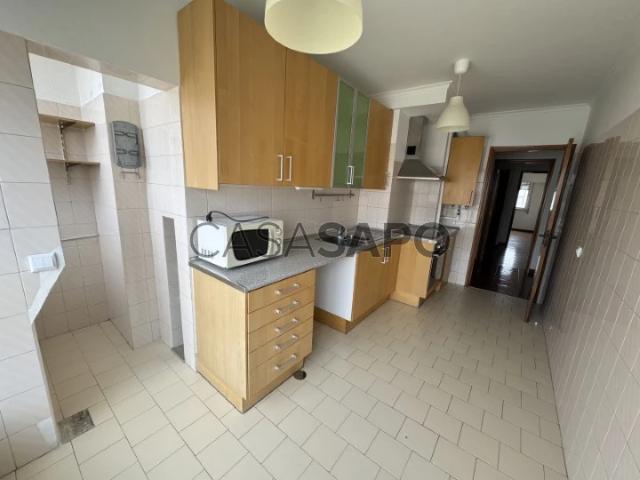 Apartamento T2 para alugar na Amadora