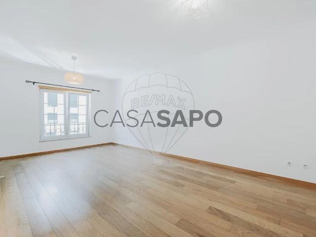 Apartamento T2 para alugar na Amadora