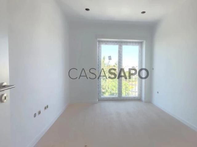 Apartamento T2 para alugar na Amadora