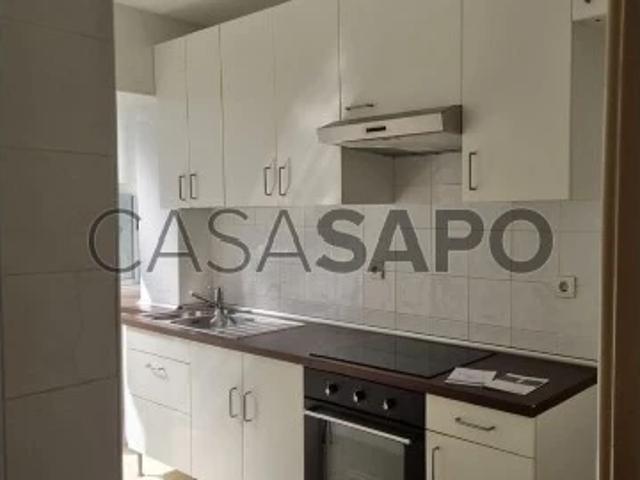 Apartamento T2 para alugar na Amadora