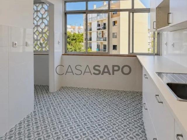 Apartamento T2 para alugar na Amadora