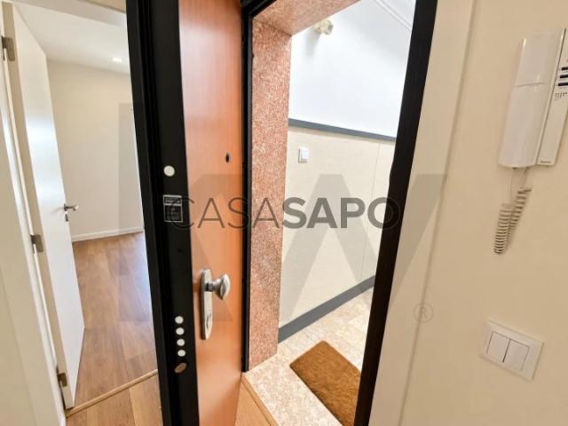 Apartamento T2 para alugar na Amadora