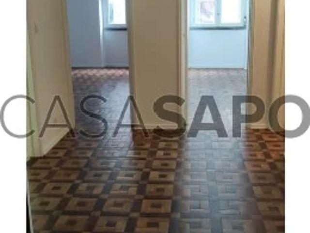 Apartamento T2 para alugar na Amadora