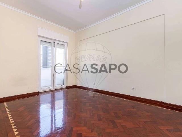 Apartamento T2 para alugar na Amadora