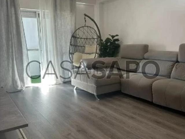 Apartamento T2 para alugar na Amadora