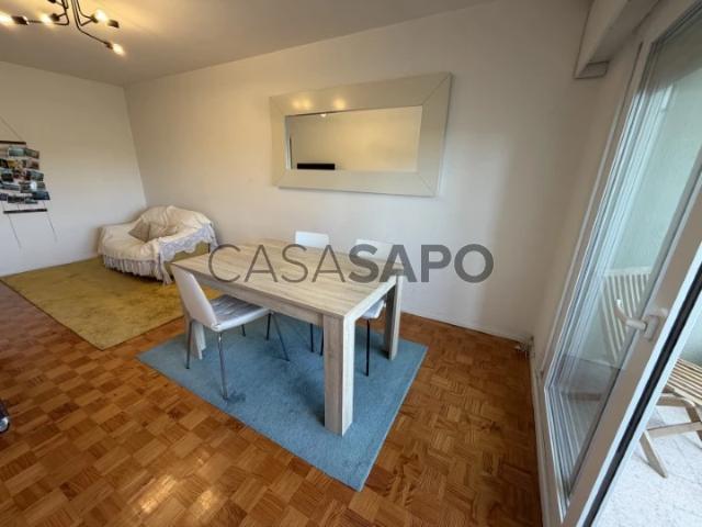 Apartamento T2 para alugar na Amadora