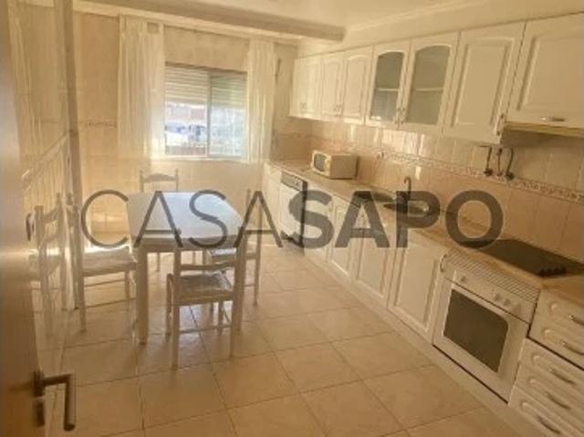 Apartamento T2 para alugar na Moita