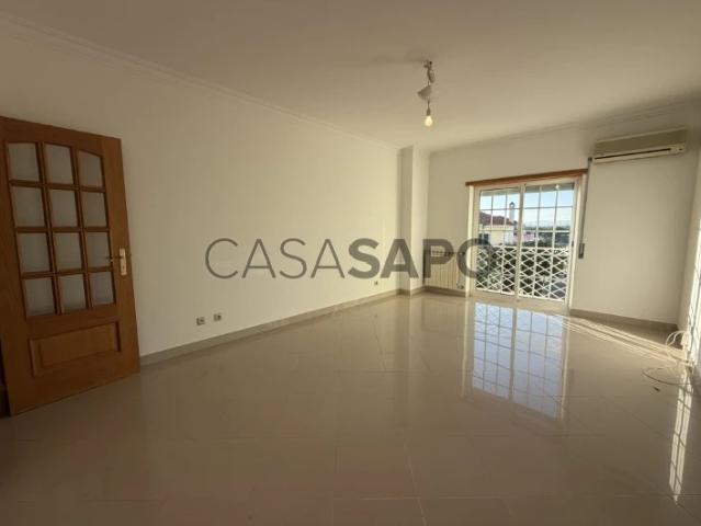 Apartamento T2 para alugar no Seixal