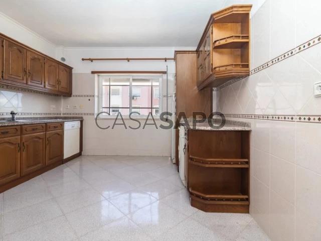 Apartamento T2 para alugar no Seixal