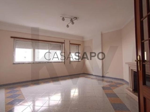 Apartamento T2 para alugar no Seixal
