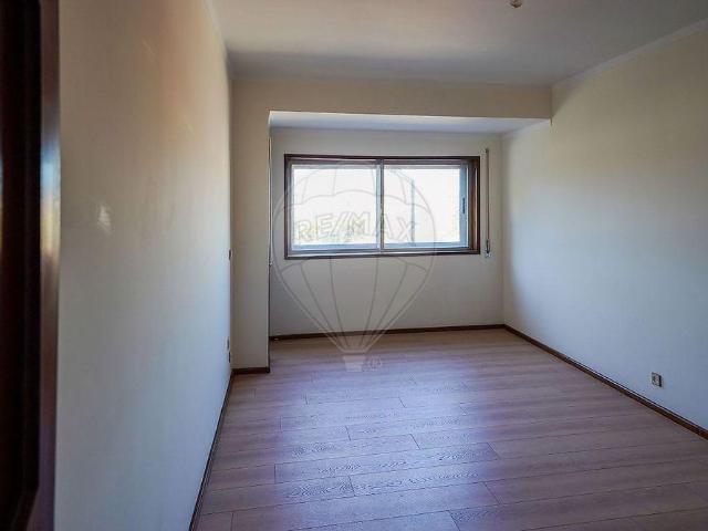Apartamento T2 para arrendamento