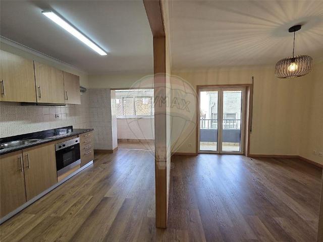 Apartamento T2 para arrendamento