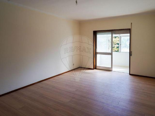 Apartamento T2 para arrendamento