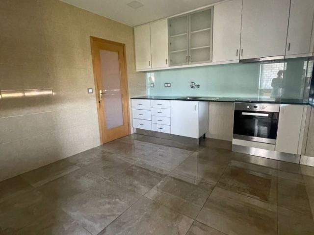 Apartamento T2 para arrendamento Castêlo da Maia
