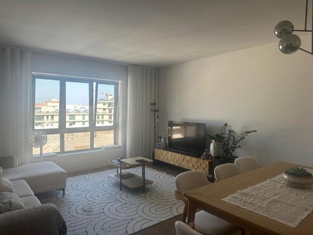 Apartamento T2 para Arrendamento em Matosinhos Sul