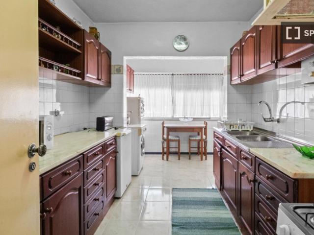 Apartamento T2 para arrendamento em Sesimbra, Lisboa