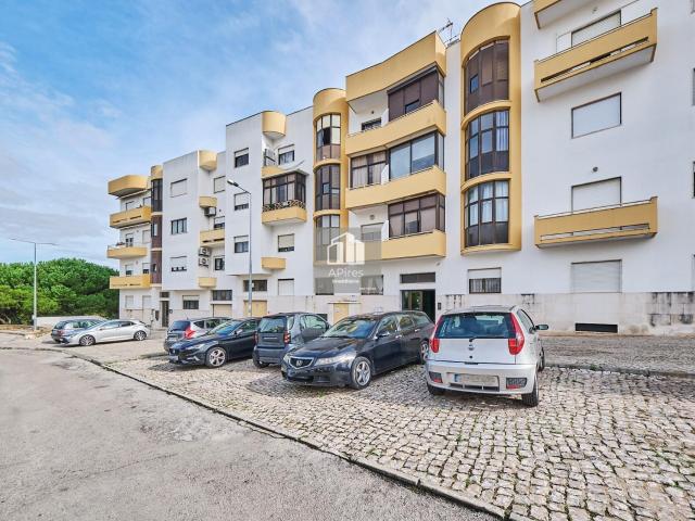 Apartamento T2, para ARRENDAMENTO, Feijó