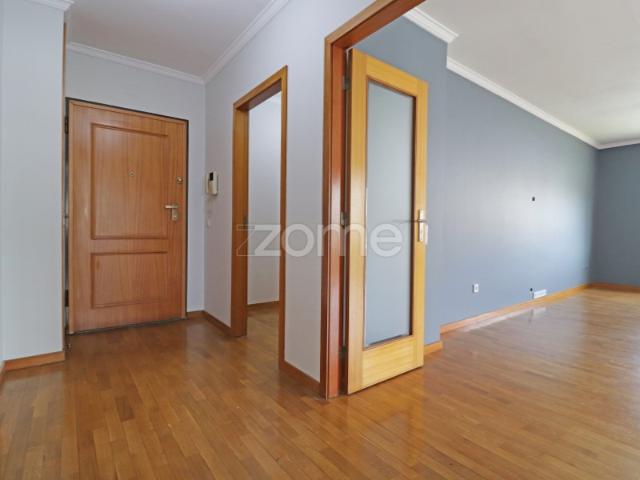 Apartamento T2 para arrendamento | Leça do Balio |Metro | Garagem