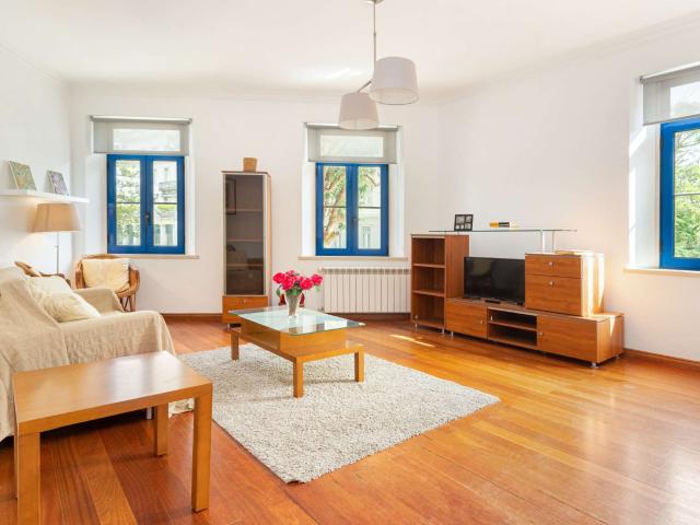 Apartamento T2 para arrendamento mobilado no Monte Estoril