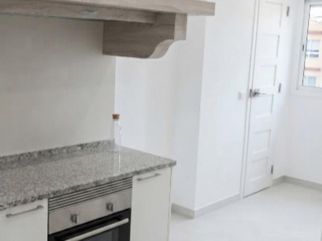 Apartamento T2 para arrendamento na Amadora