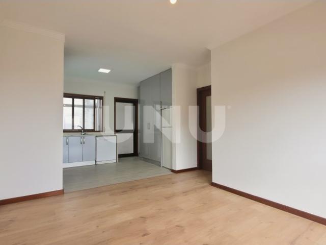 APARTAMENTO T2 PARA ARRENDAMENTO, NA PRAIA DO FURADOURO!