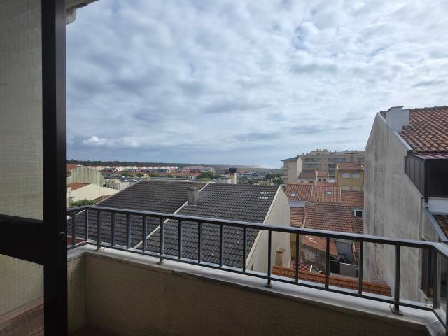 APARTAMENTO T2 PARA ARRENDAMENTO, NA PRAIA DO FURADOURO!