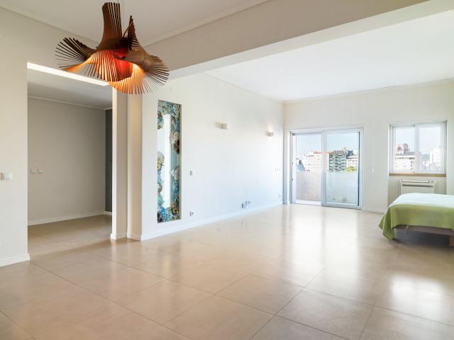 Apartamento T2 para arrendamento nas Avenidas Novas, Lisboa
