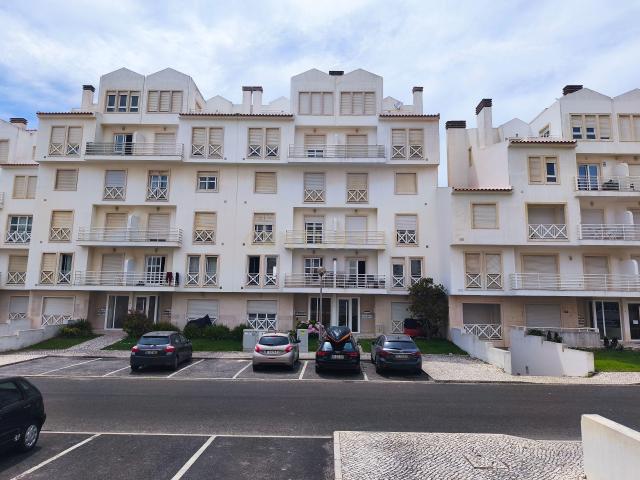 Apartamento T2 para arrendamento no Baleal