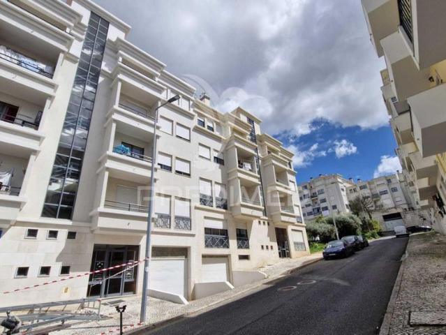 Apartamento t2 para arrendamento no centro da cidade de caldas da rainha