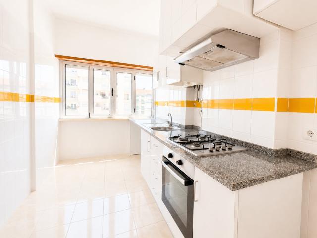 Apartamento T2 para Arrendamento no Centro de Tomar