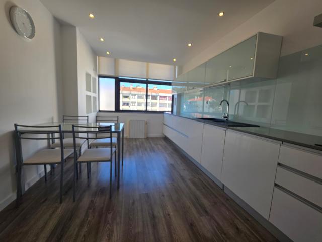 Apartamento T2 para arrendamento no Santoinho Darque