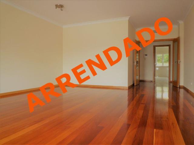 Apartamento T2 para Arrendar no Estoril Amoreira