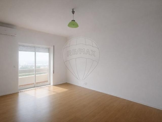 Apartamento T2 para arrendar em Mangualde, Mesquitela e Cunha Alta, Mangualde RE/MAX Portugal