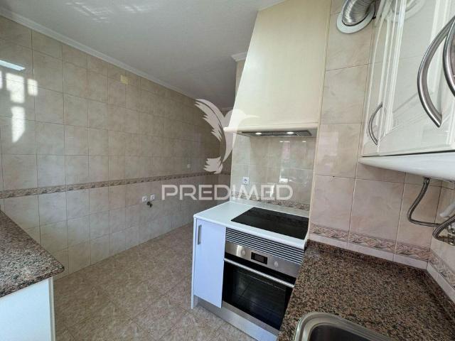 Apartamento t2 para arrendar em olivais