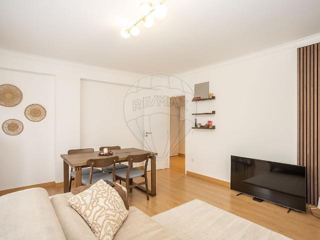Apartamento T2 para arrendar em Agualva e Mira Sintra, Sintra RE/MAX Portugal