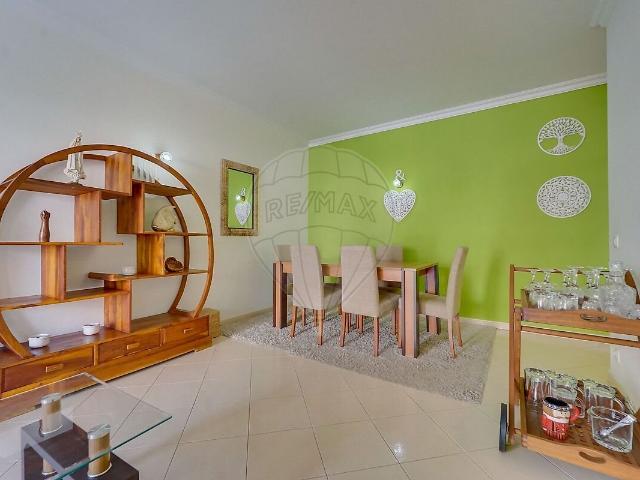 Apartamento T2 para arrendar em Albufeira e Olhos de Água, Albufeira RE/MAX Portugal