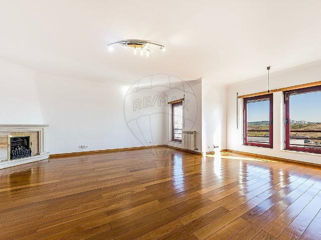 Apartamento T2 para arrendar em Algés, Linda a Velha e Cruz Quebrada Dafundo, Oeiras RE/MAX Portugal
