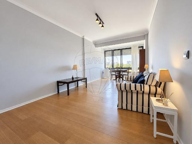 Apartamento T2 para arrendar em Alfragide, Amadora RE/MAX Portugal